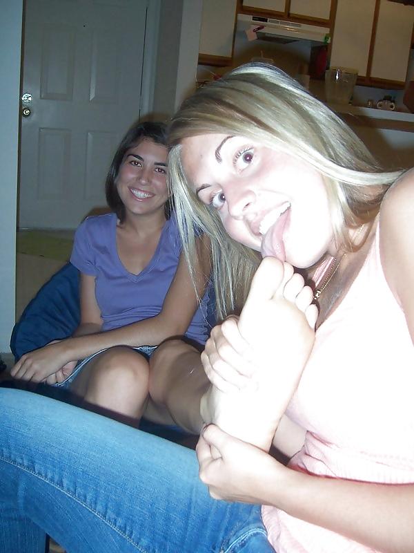 25P Sexy Teens Feet