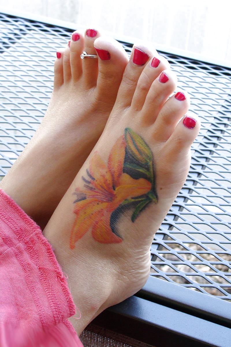24P Feet, Legs, Toes And Soles #5 BoB