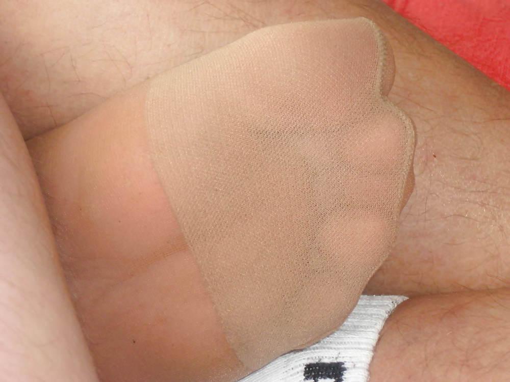 4P Wife feet