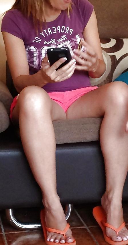 25P Footjob and feet