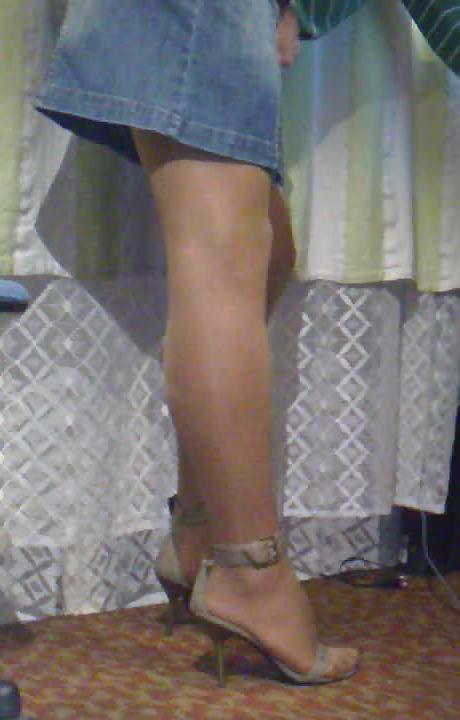 25P Shanon crossdressing and play on webcam