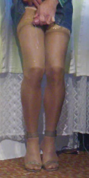 25P Shanon crossdressing and play on webcam