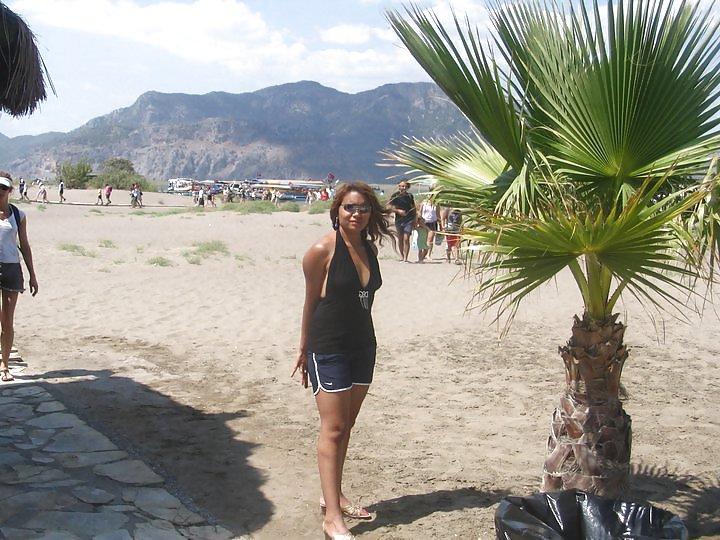 11P Amateur Turkish bitch from facebook