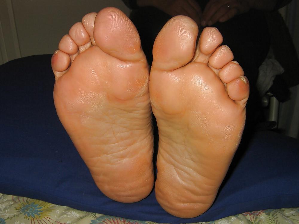 25P Mature feet piadi maturi italiani