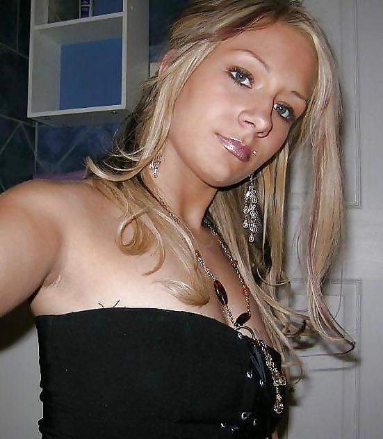 17P Blond bitch
