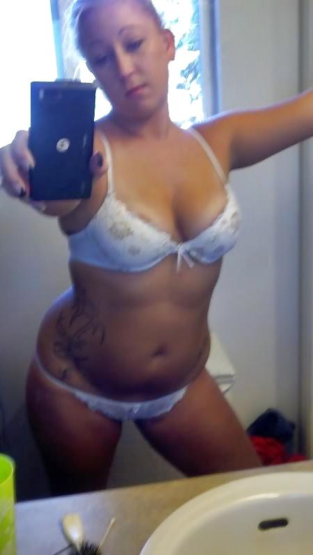 11P BITCH I FIND YOUR PHONE NICE PICS