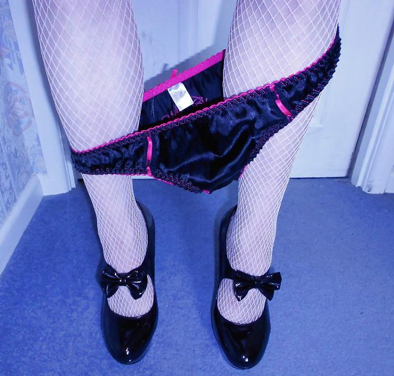 25P Tranny Supersatin Emo Goth Rock Bitch Part 2