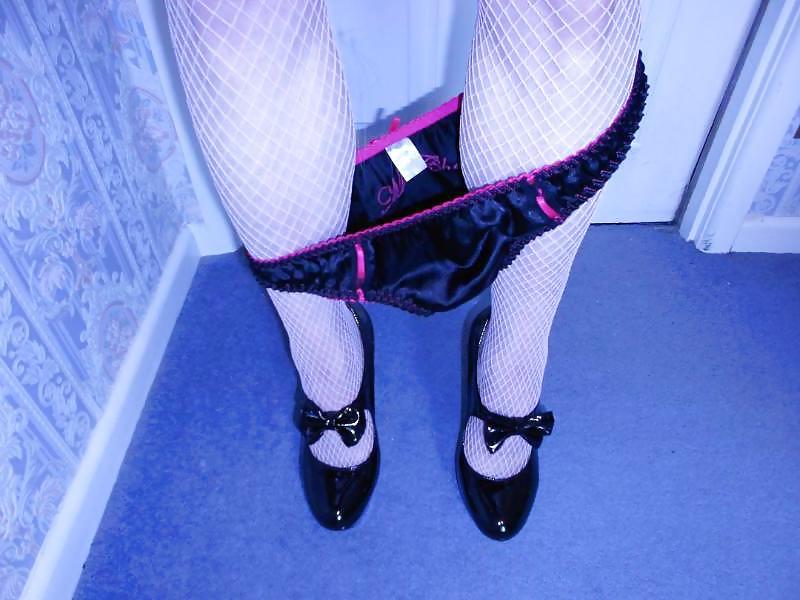 25P Tranny Supersatin Emo Goth Rock Bitch Part 2