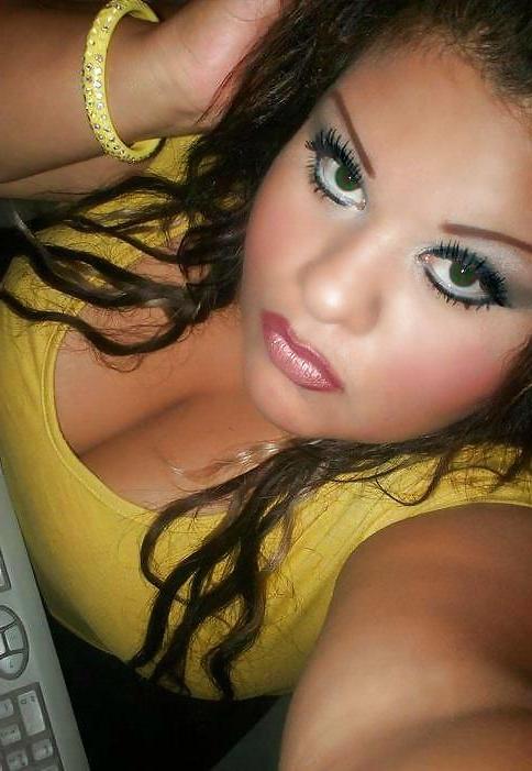 25P British Facebook Sluts