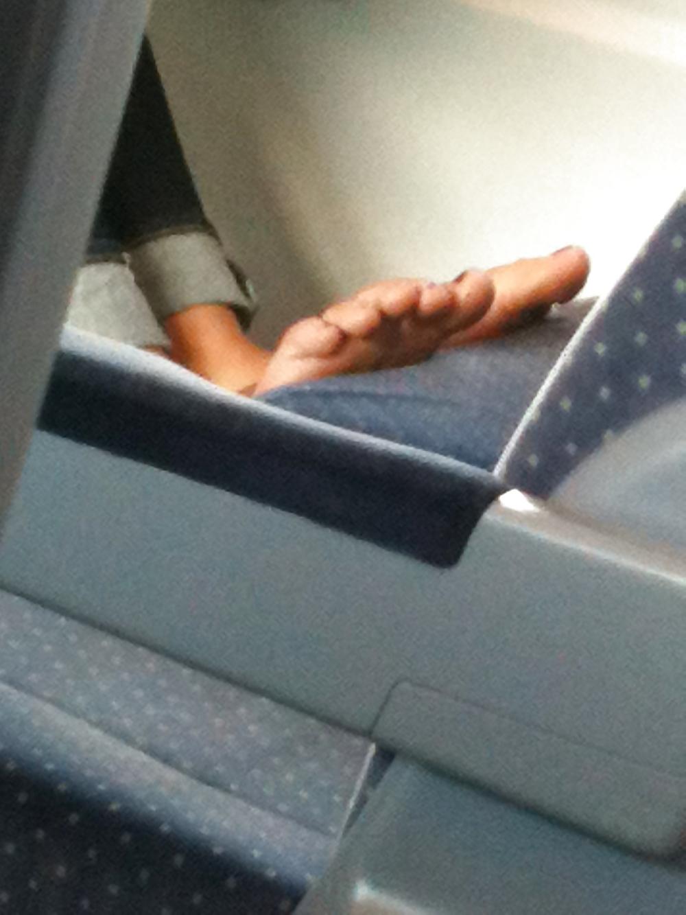 9P Pictures of a train ride (feet) - bilder einer zugfahrt