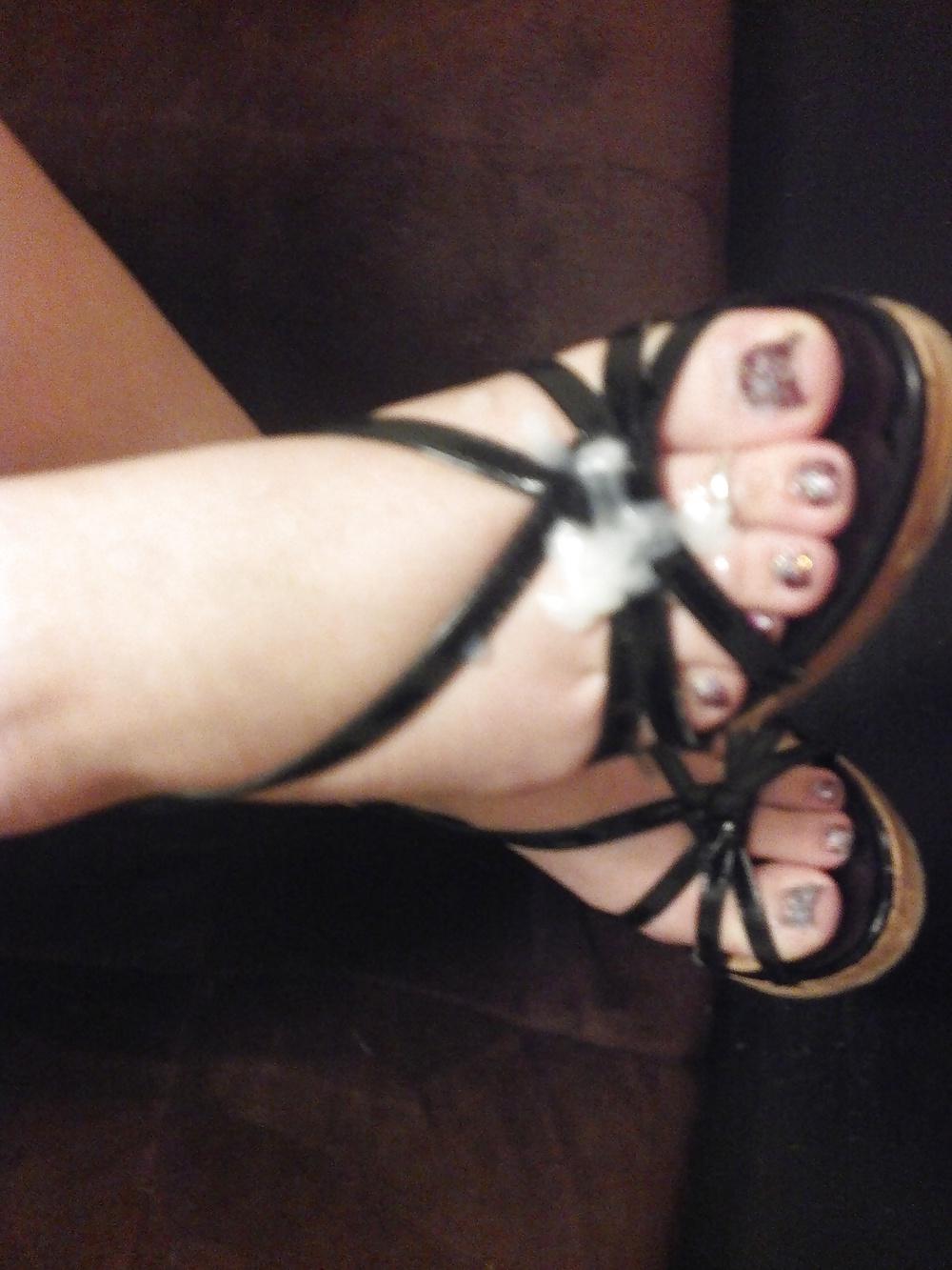 7P Milfs Toes (Please comment)