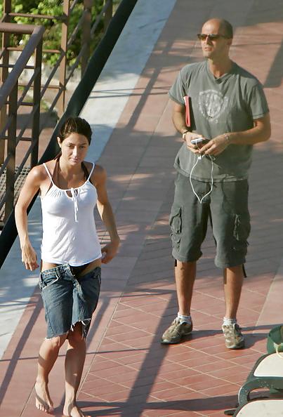 17P Sasha Alexander - Feet and not more