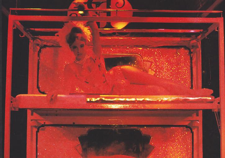 23P Kylie Minogue - Feet, Legs & More