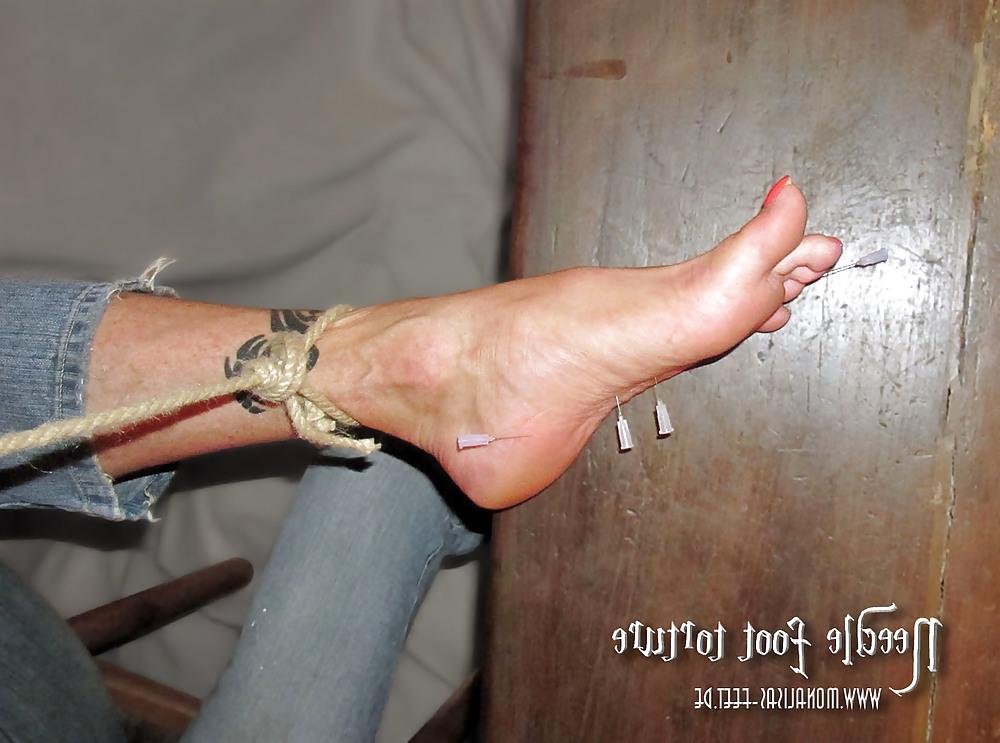 8P Torture feet