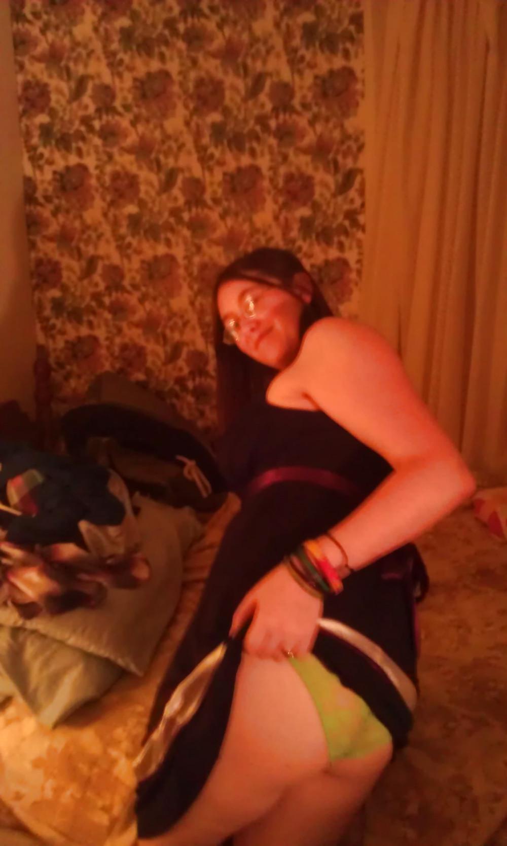 25P Big tit Ashlee models for you (glasses, cute, young)
