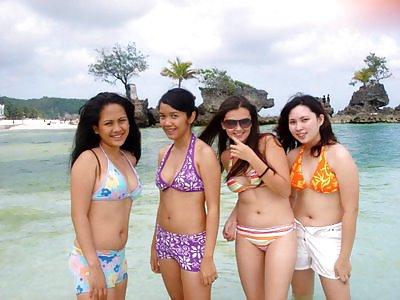 6P Bitch at the beach