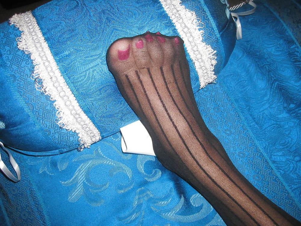 9P Sexy Nylon Feet Toes