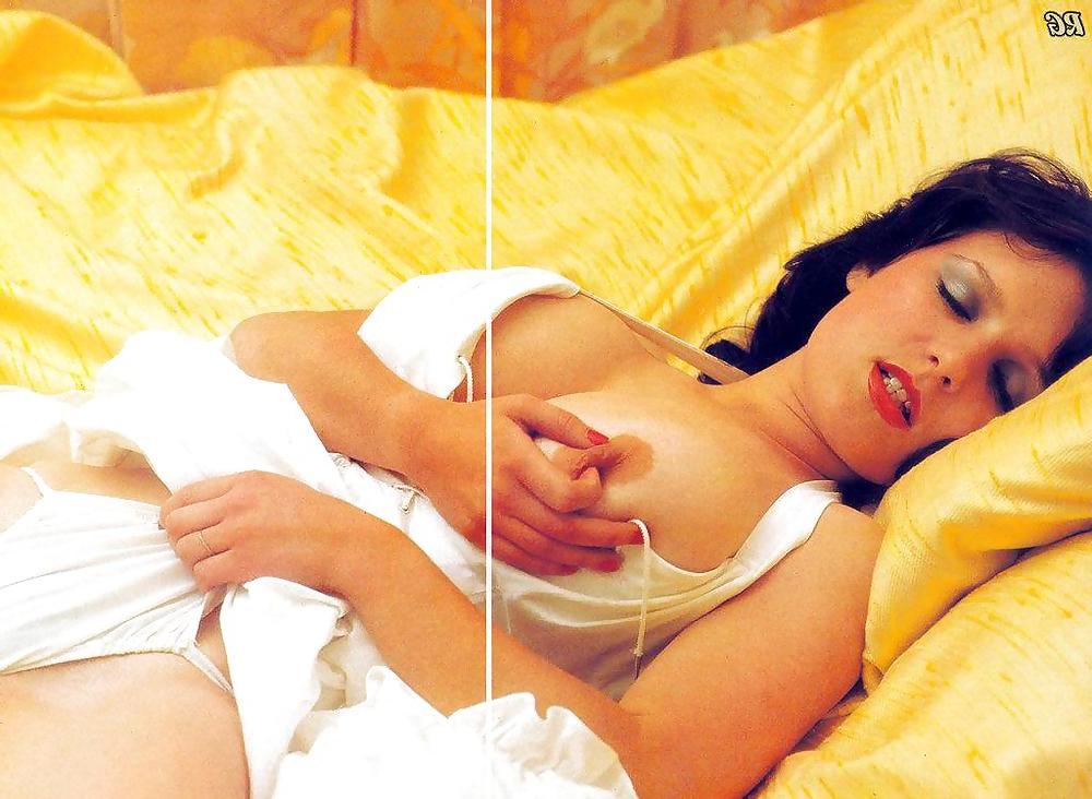 25P Busty retro Queen - Adrian Gill