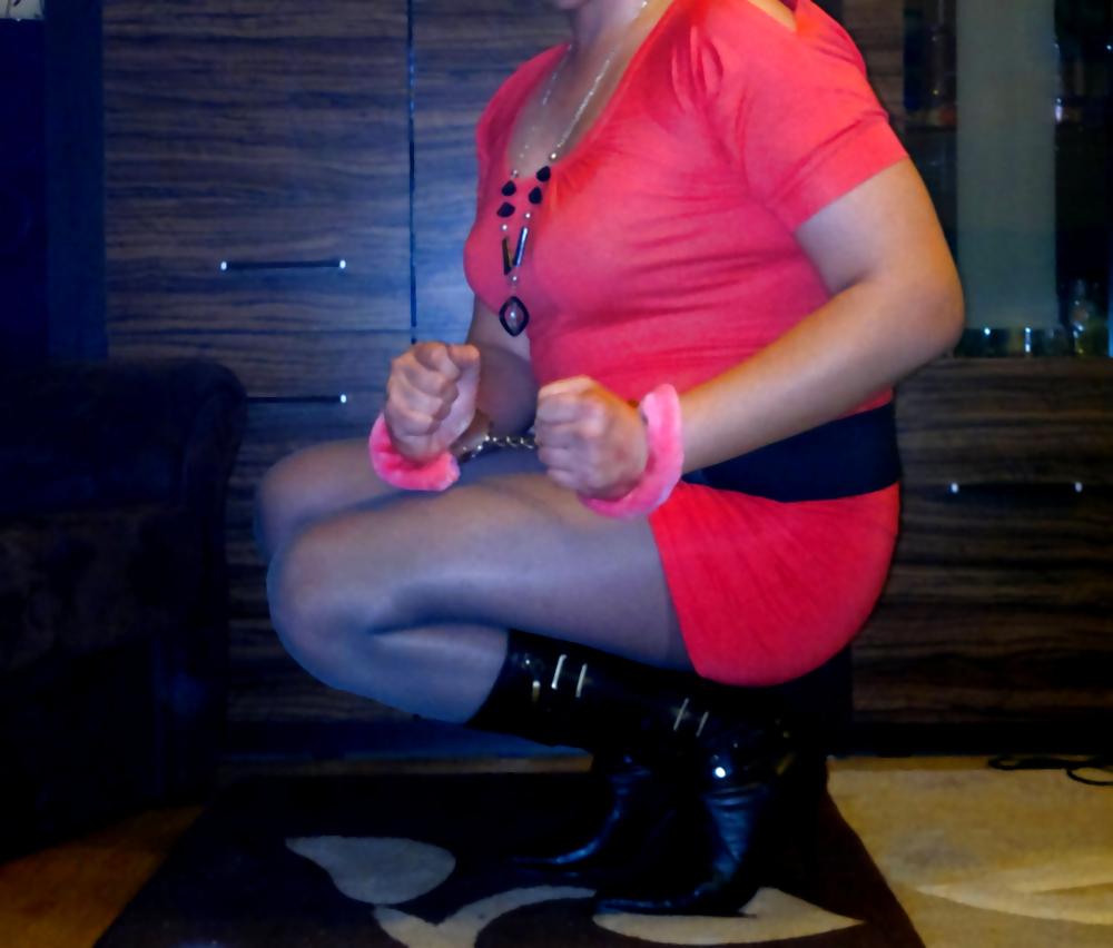 10P Trans bitch in handcuffs