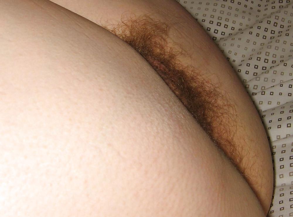 25P Curvy Hairy Mature British Wife