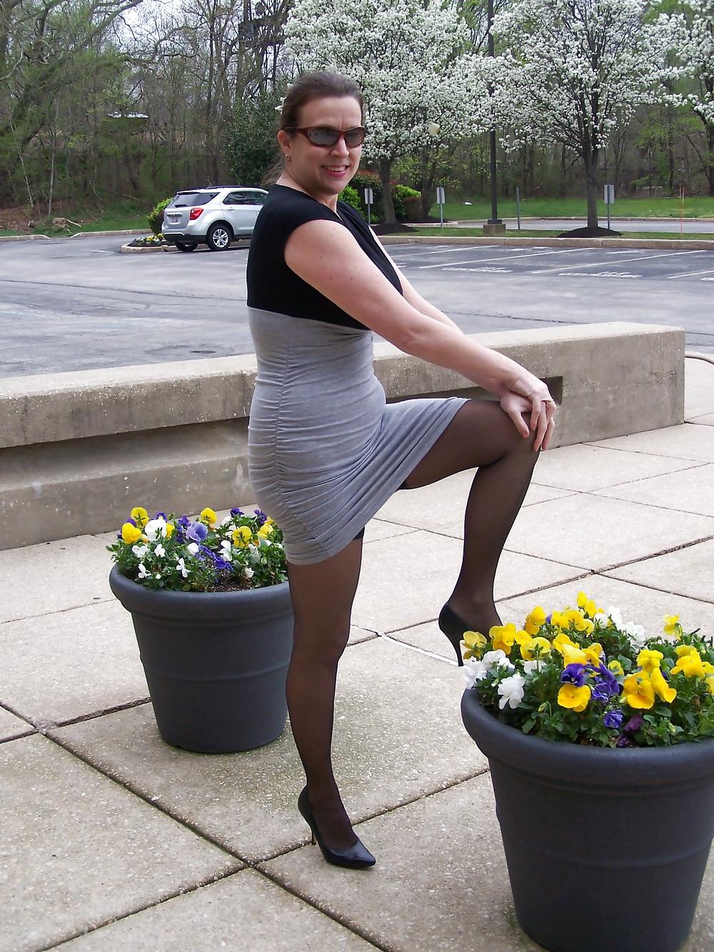 25P Hotlegs-chubby mature8