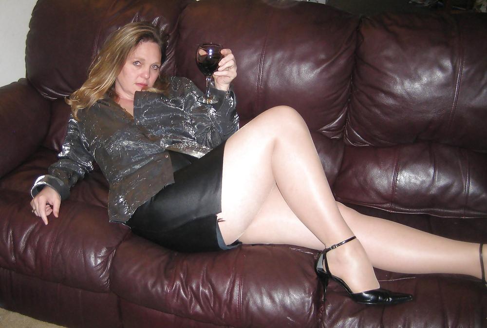 25P Hotlegs-chubby mature8