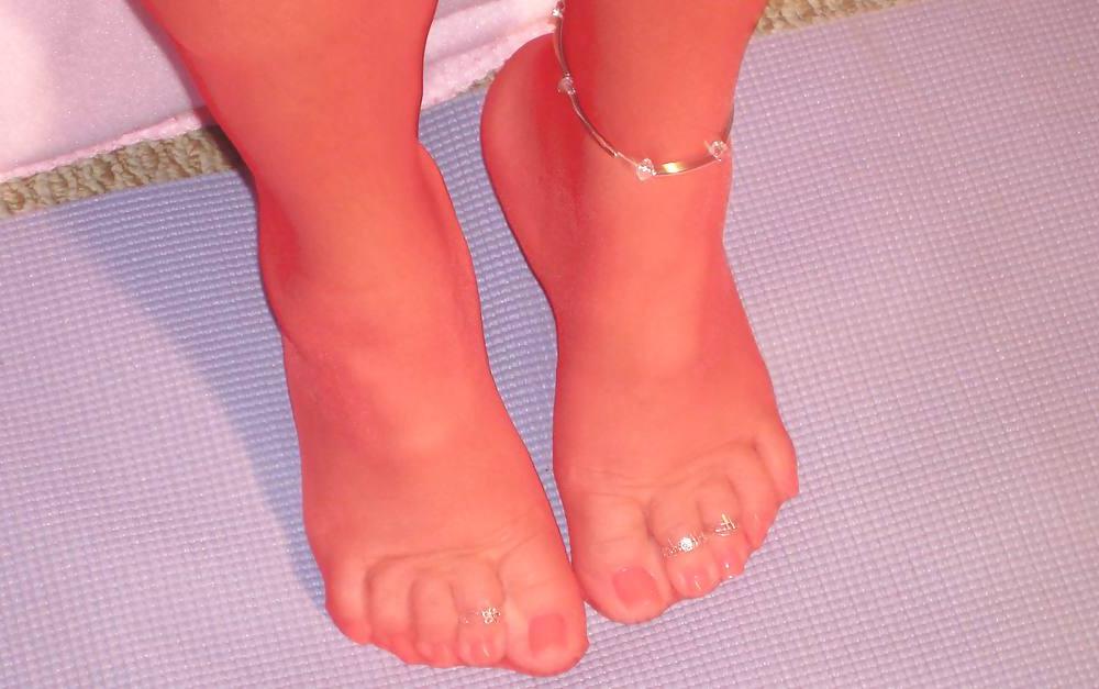 17P Sexy Nylon Feet Toes