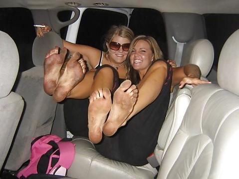 25P Bare feet and socks