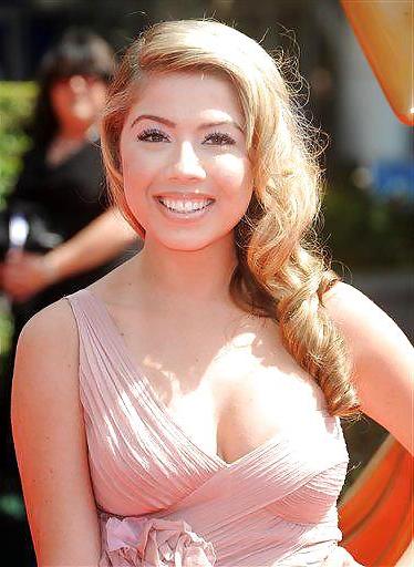 15P Jennette McCurdy sexy bitch