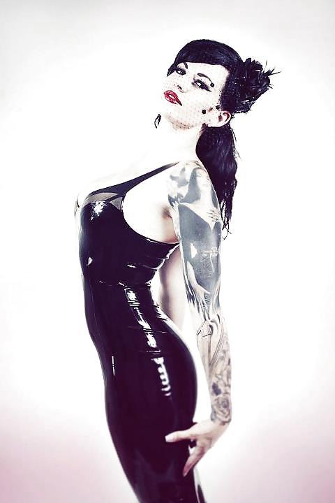 25P Body Art 38!