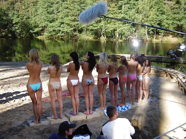 22P Topless girls in a forrest getting arrested (Russia?)