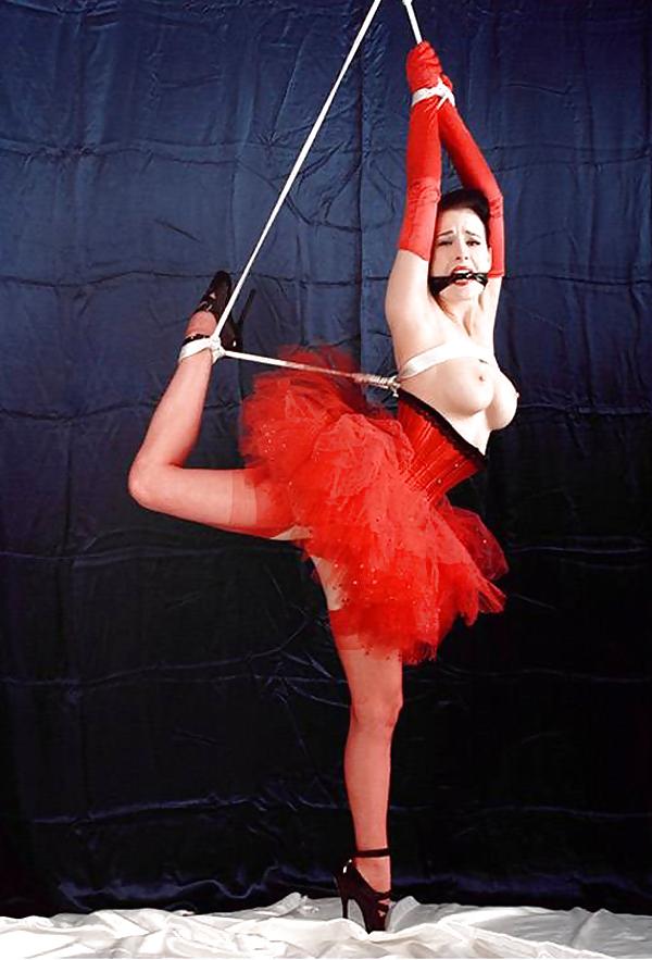 19P Dita van Teese-Submissive Goddess