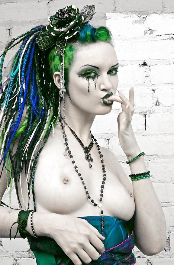 15P Sexy Alt, Goth, Punk chicks 3