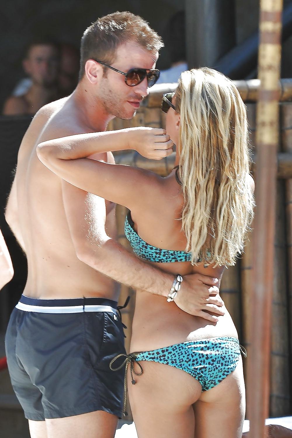 25P SYLVIE VAN DER VAART - Ultimate Bitch Collection