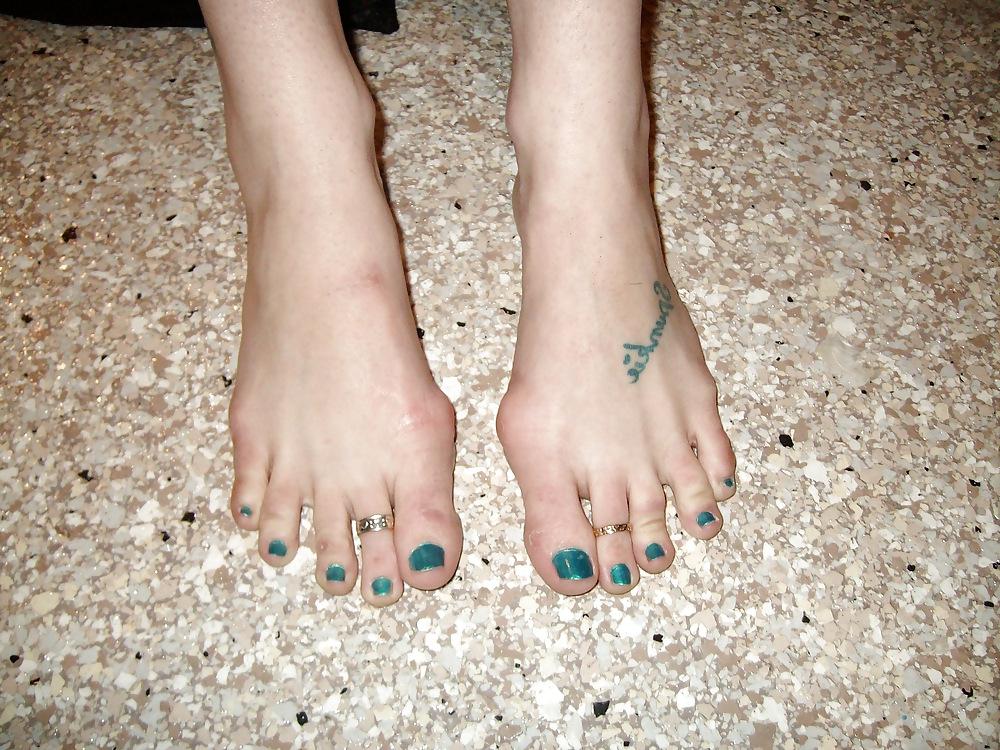 6P More of my feet please comment 