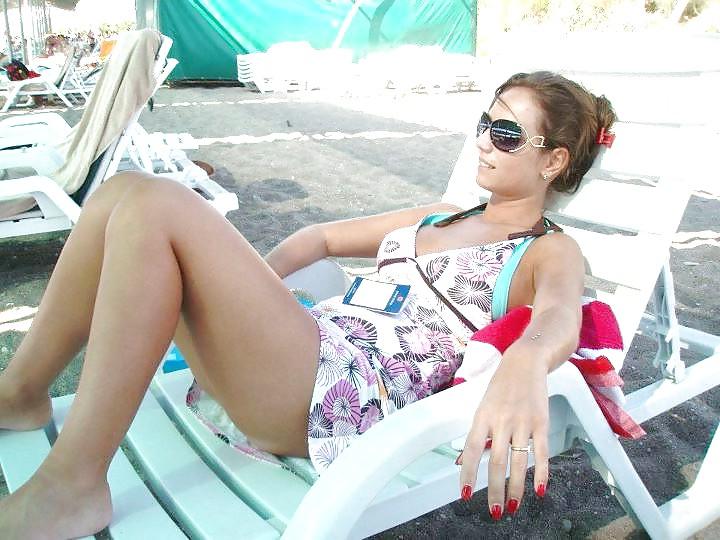 25P Would u fuck this chick?  (nasty comments allowed)