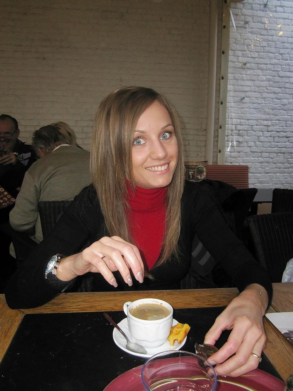 25P Would u fuck this chick?  (nasty comments allowed)