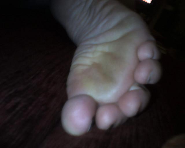 16P Female feet some exgilrs feet