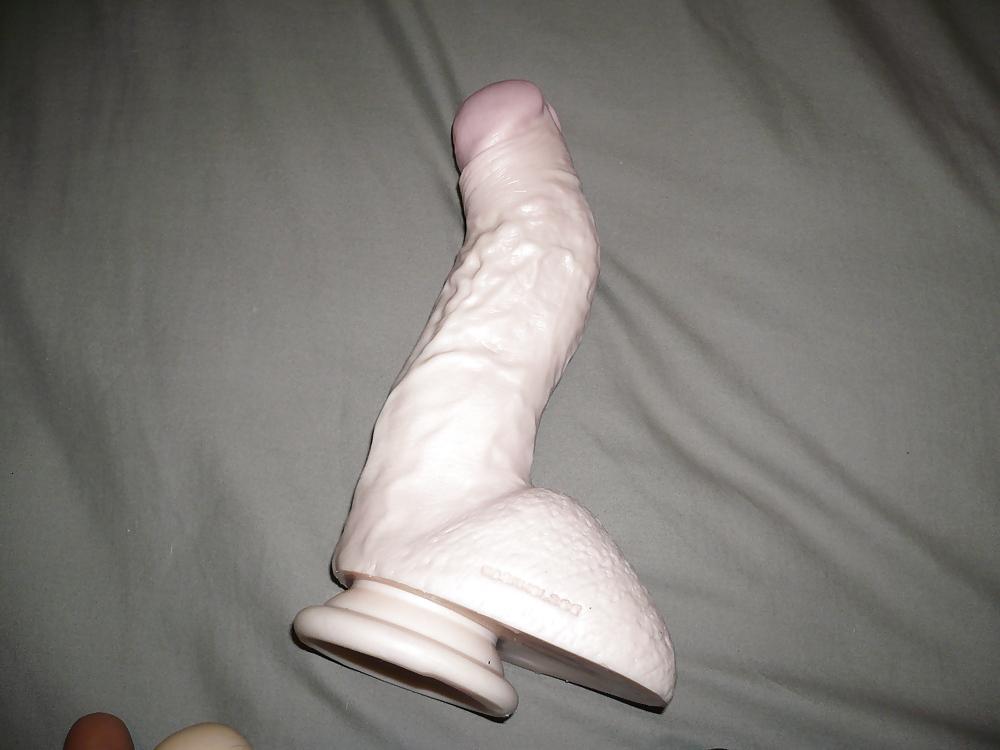 11P My wife toys (los jugetes de mi mujer)