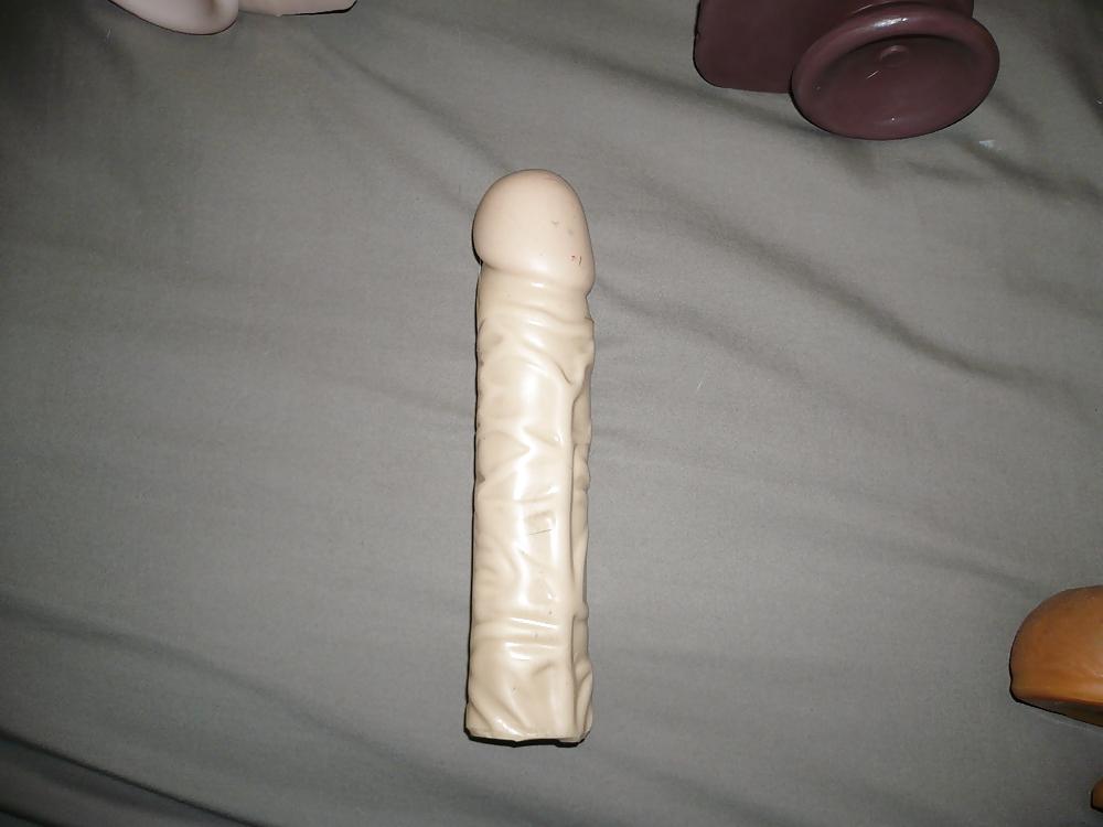 11P My wife toys (los jugetes de mi mujer)