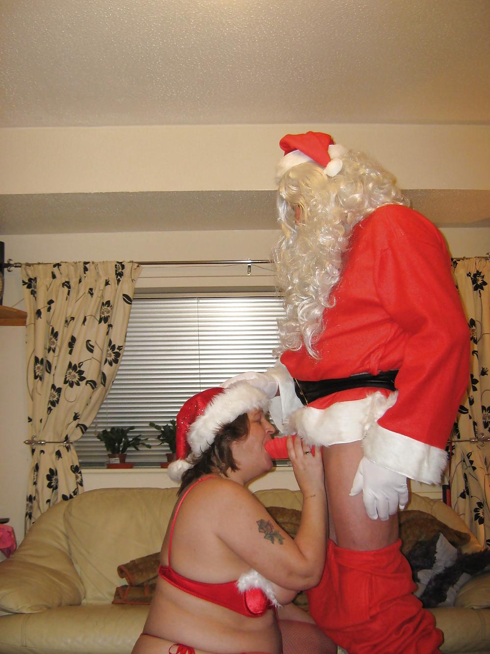 23P Santa  comes to play with me