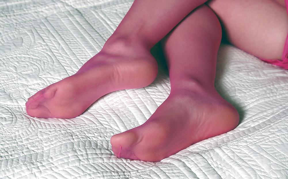 9P Milf and her Stocking Feet