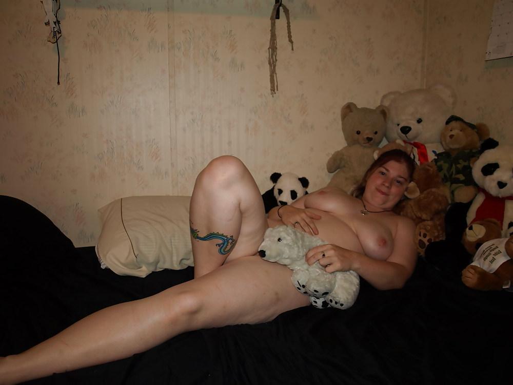 24P Chubby Sexy Redhead 