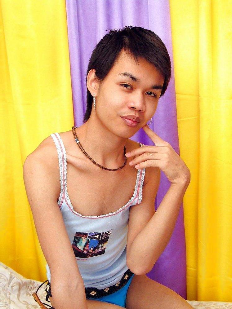 24P Cute Uncut Thai Femboy With Uncut Cock and Nice Ass