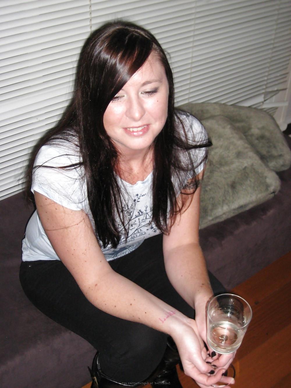9P Rocker bitch loves to blow