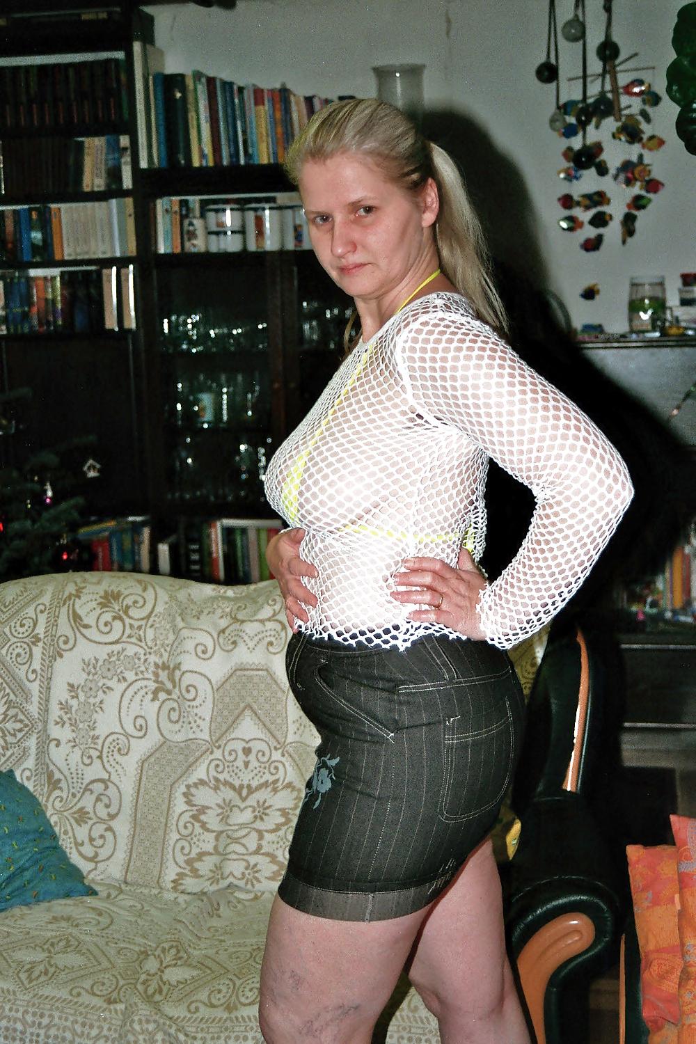 12P ASLUT - Bitch Nice Tits In Yellow Bikini & White Netshirt 1
