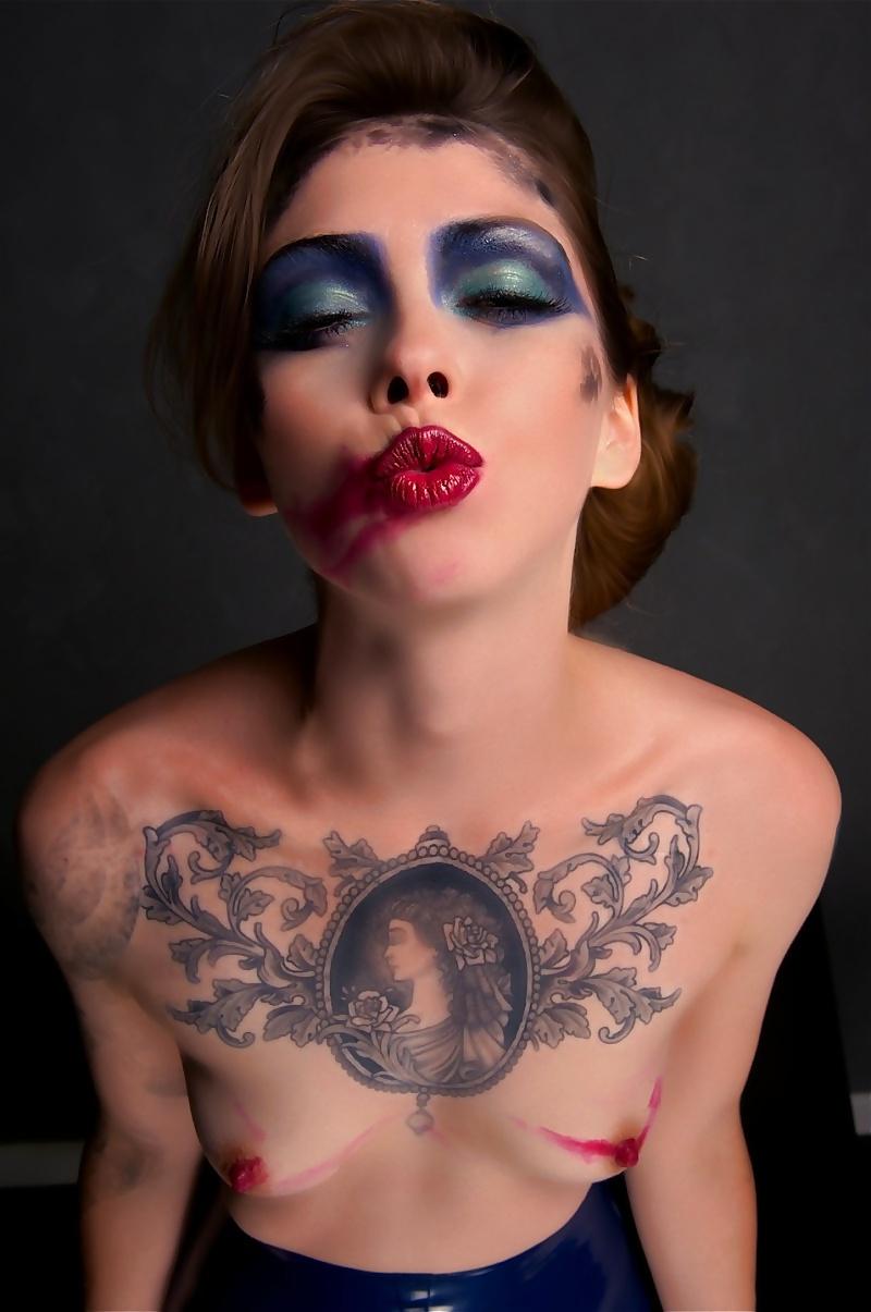 24P Art - Leather & Nude