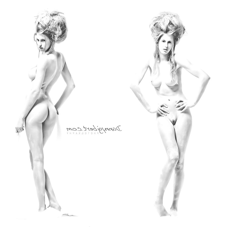 25P Only Erotic Art 
