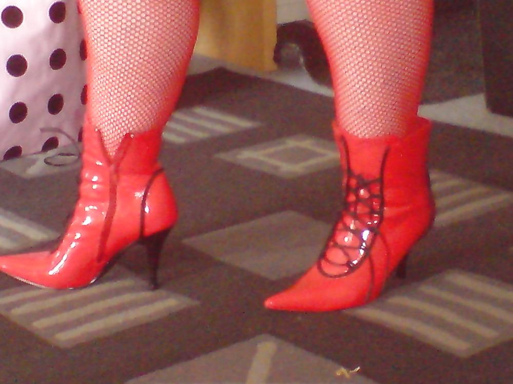 6P Red PVC fun
