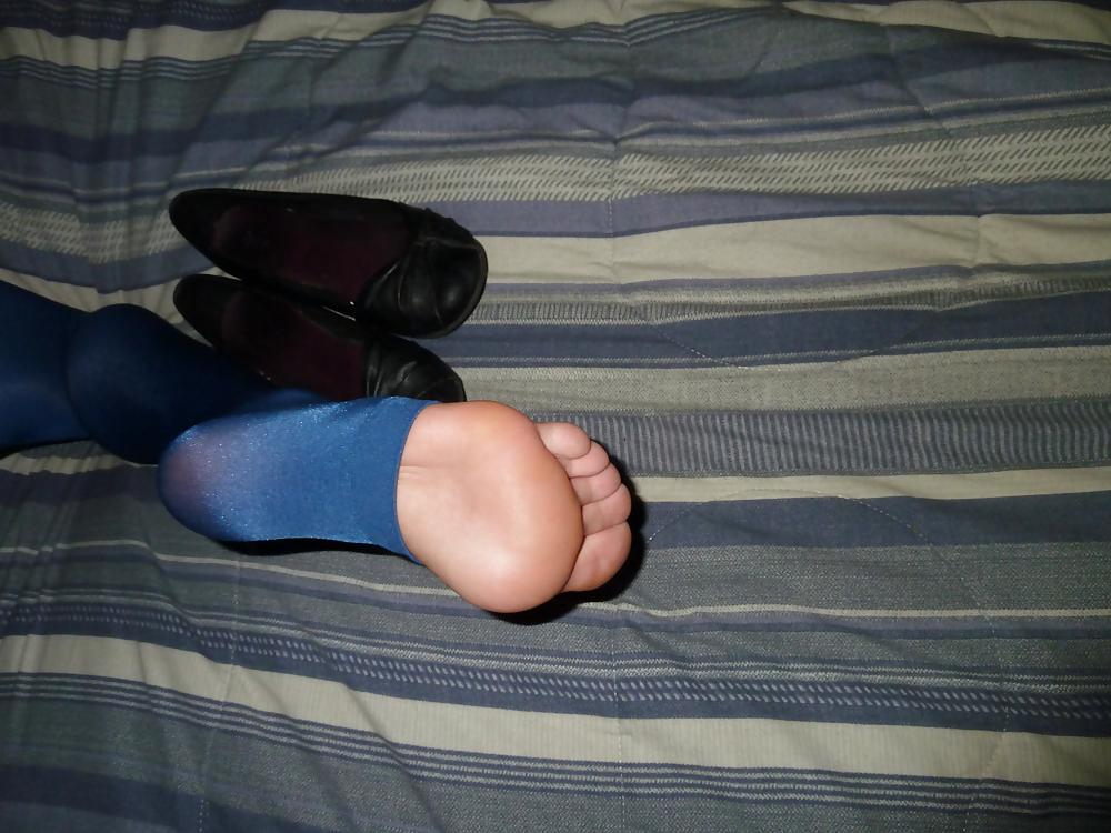 4P Sexy feet and toes